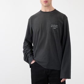 Logo Pocket Long-Sleeved T-Shirt