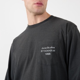 Logo Pocket Long-Sleeved T-Shirt