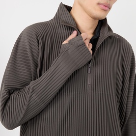 Pleated Half Zip Sweatshirt