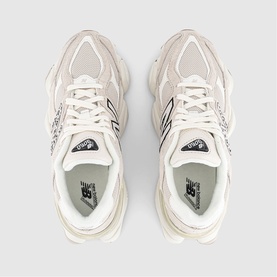 9060 Trainers