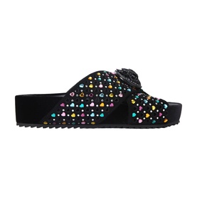 Chelsea Drench Cross Strap Sandals