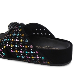 Chelsea Drench Cross Strap Sandals
