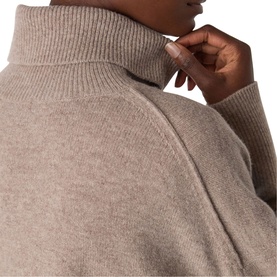Roll Curved Hem Knit Sweater