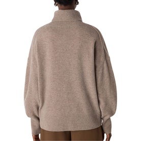 Roll Curved Hem Knit Sweater