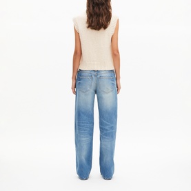 Buttoned Shoulder Knitted Vest