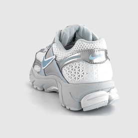 Zoom Vomero 5 Trainers