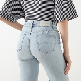 Destiny Push Up Straight-Leg Jeans