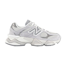 9060 Trainers