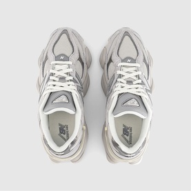 9060 Trainers