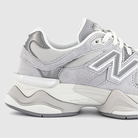9060 Trainers