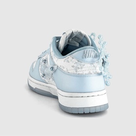 Dunk Low Flower Beaded Trainers