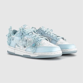 Dunk Low Flower Beaded Trainers