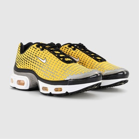 Nike Air Max Plus VII Trainers