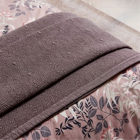 Katara Umma Throw Mulberry