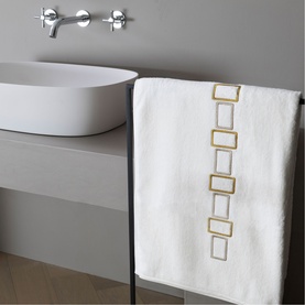 Bold Embroidered Towel Ivory