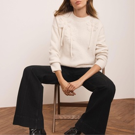 Floral Appliqu&eacute; Sweater