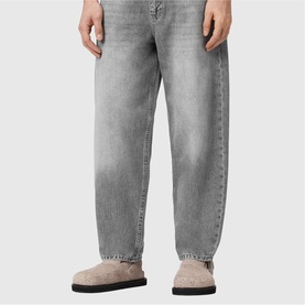Curve Barrel Leg Jeans