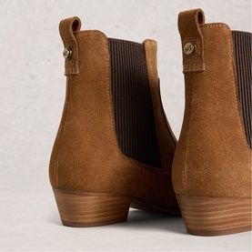 Willow Chelsea Boots