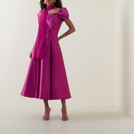 Bow Appliqu&eacute; Flared Dress