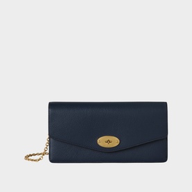 Darley Clutch