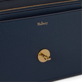 Darley Clutch