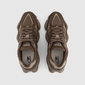 9060 Trainers