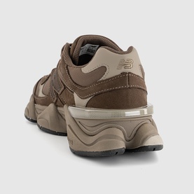 9060 Trainers