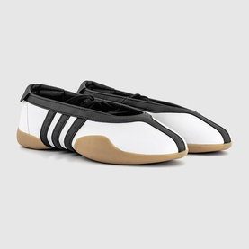 Taekwondo Mei Ballet Flats