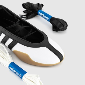 Taekwondo Mei Ballet Flats