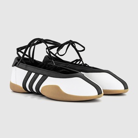 Taekwondo Mei Ballet Flats