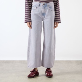 Low Curve Cropped Jeans