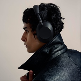 WH1000 Mark 6 Noise Cancelling Bluetooth Over Ear Headphones Black