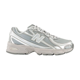740 V2 Trainers