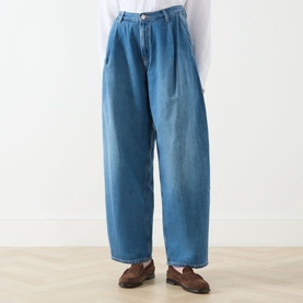 Saharper Pleated Wide-Leg Jeans
