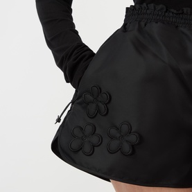 Collette Flower Appliqu&eacute; Drawcord Shorts