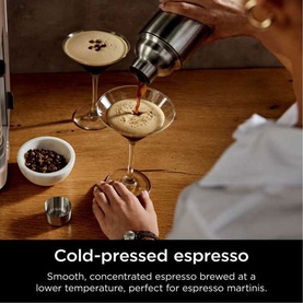 Luxe&trade; Caf&eacute; Pro Series