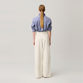 Embroidered Mid-Rise Straight Leg Jeans