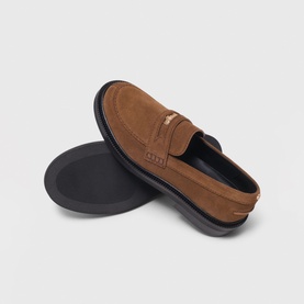 Clover Buckle Suede Loafers
