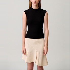 Knitted Solid Top