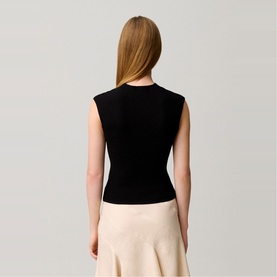 Knitted Solid Top