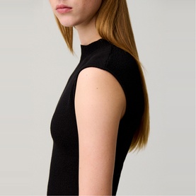 Knitted Solid Top
