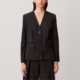 Collarless Single-Breasted Blazer