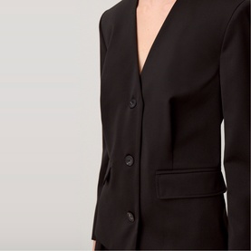 Collarless Single-Breasted Blazer