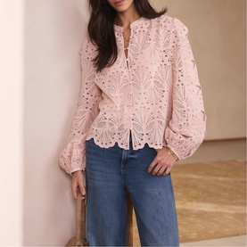 Broderi&eacute; Anglaise Blouse