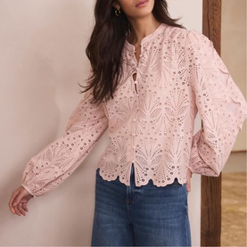 Broderi&eacute; Anglaise Blouse