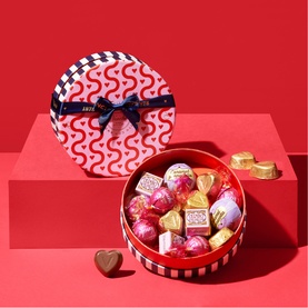 Six-Piece Assorted Chocolates Hamper 200g