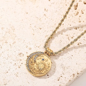 Bloom Pendant Necklace