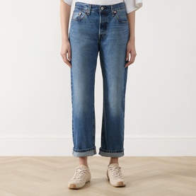 501&reg; 90's Mid-Rise Straight Leg Jeans