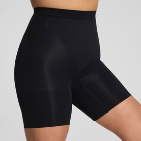 SPANXsculpt&trade; GoFigure Mid-Thigh Short