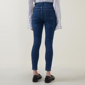 SPANXsculpt&trade; ReDefine&nbsp;Skinny Leg Jeans